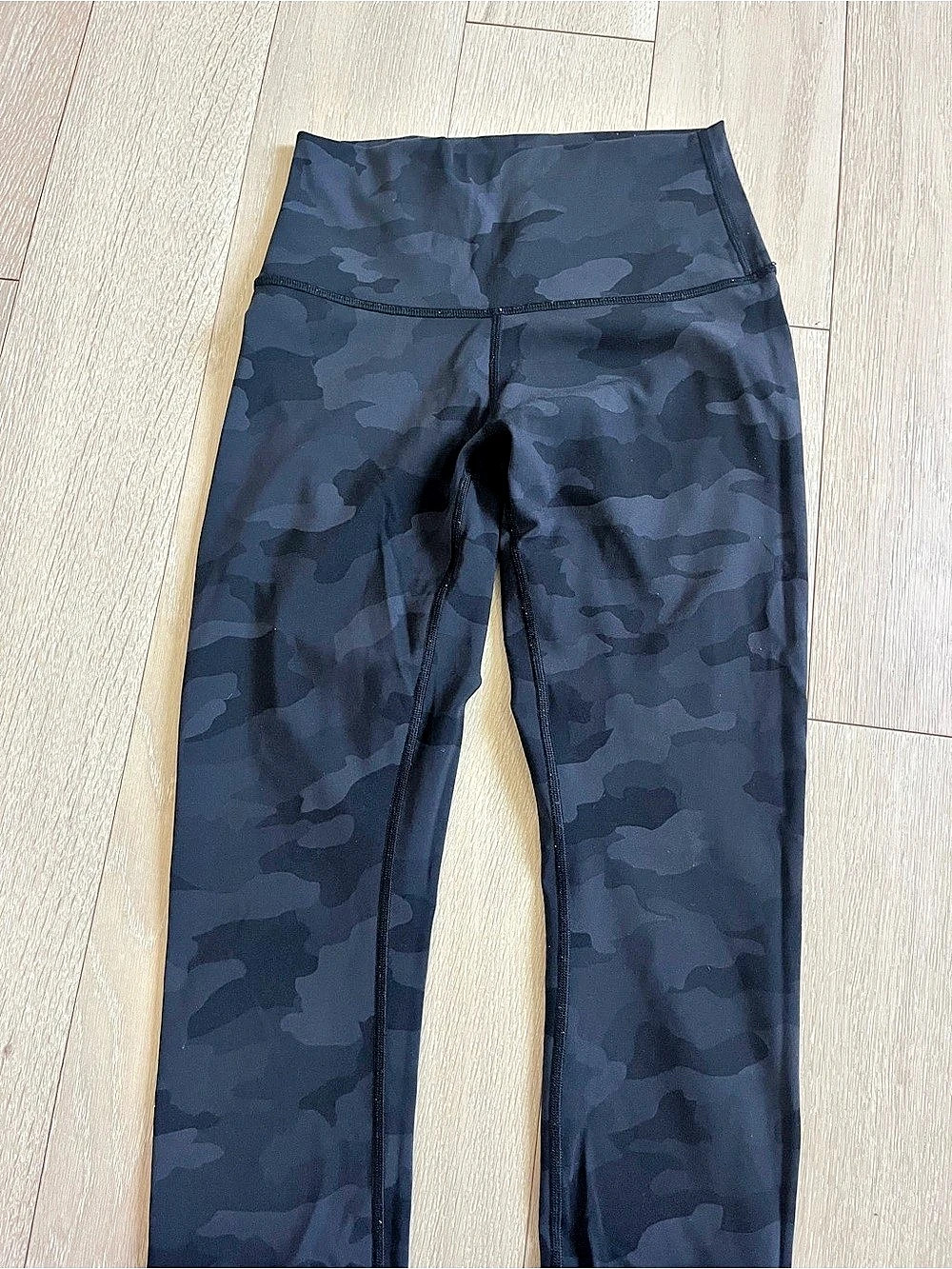 Lululemon Camo Leggings in Black